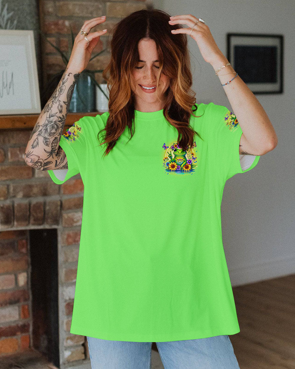 Be You the World Will Adjust Green Frog Cute Peace AOP Shirts _9_ LfKeJ
