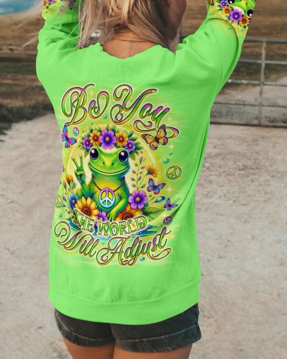 Be You the World Will Adjust Green Frog Cute Peace AOP Shirts _3_ tAsfD