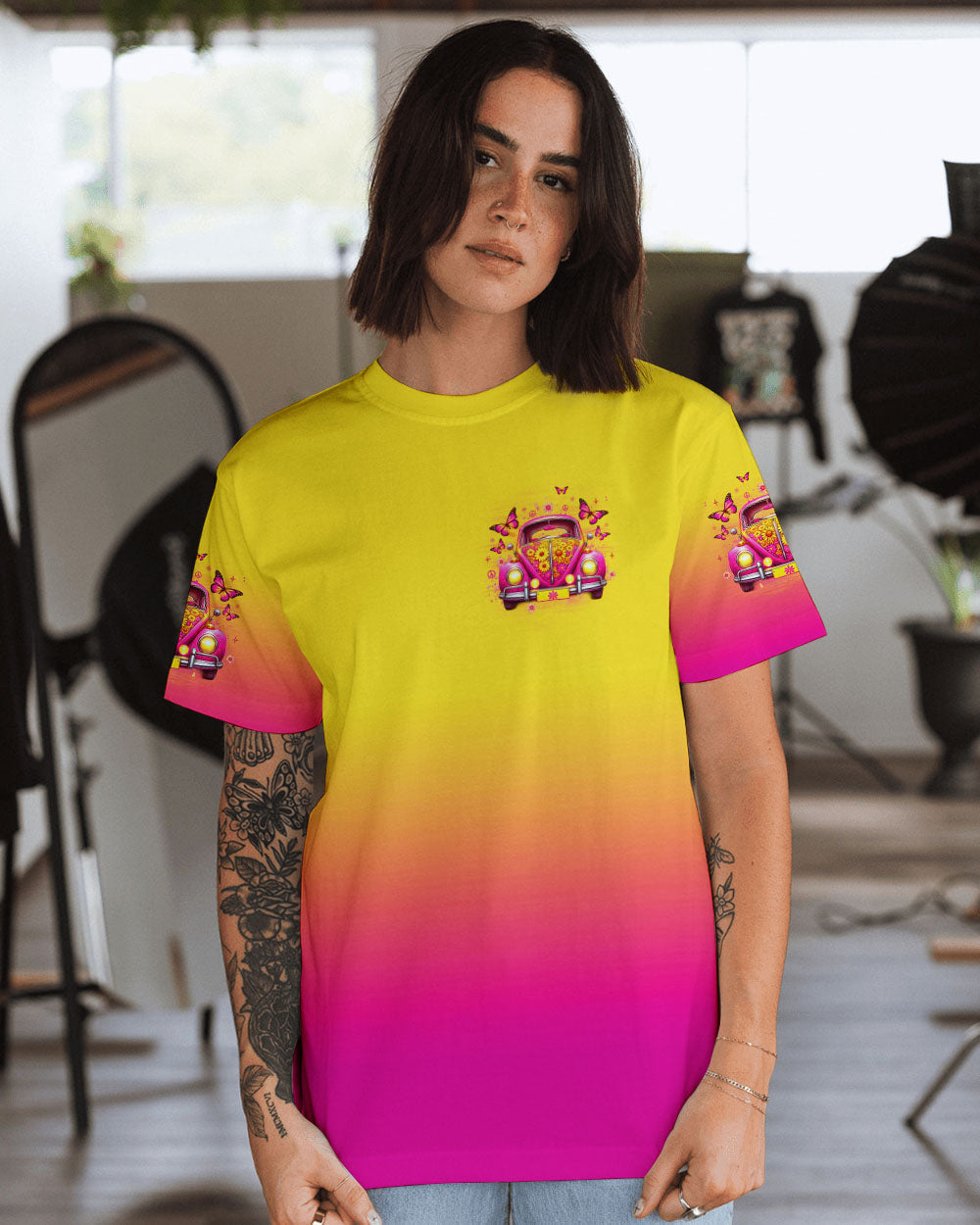 Older Now but Still Runnin Against the Wind Pink VW Bug and Butterfly AOP Shirts _3_ EiFXz